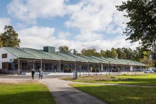 Shopping centre A Blanc is located next to Alvar Aalto
